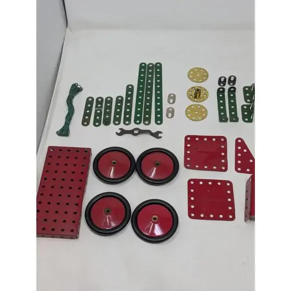 Vintage 1950's Meccano Outfit No.  4-Parts - Picture 2 of 4